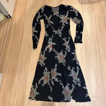 꽃무늬 블랙 긴팔 원피스 구제 의류