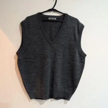 니트 베스트 그레이 먼싱웨어