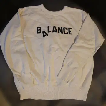 BALANCE 로고 맨투맨