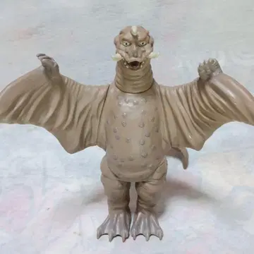 페기라 소프비 울트라 Q 피규어 괴수 2000