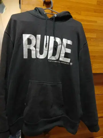RUDE GALLERY 블랙 후드티