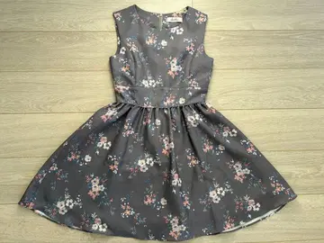 dazzlin 더즐린 플라워 프린트 슬리브리스 원피스