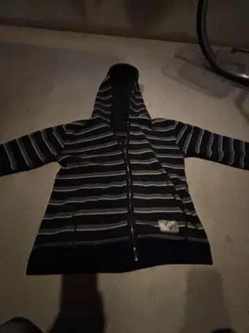 구제 스트라이프 패턴 후드티