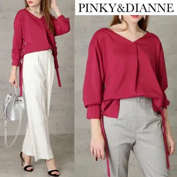 핑키앤다이안 실키 트윌 하토메 레이스업 블라우스 핑크