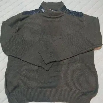 Desigual 카키 남성용 니트 스웨터 XXL