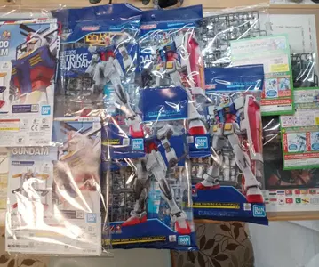 건담 프라모델 총 8개 묶음 판매