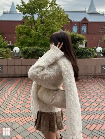 V넥 샤기 니트탑 x 머플러 앙상블[dr759]