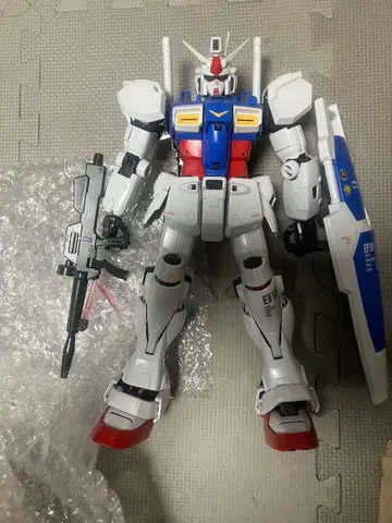 PG 1/60 건담 GP01 건담 시험 제작 1호기 제피란사스 완성품