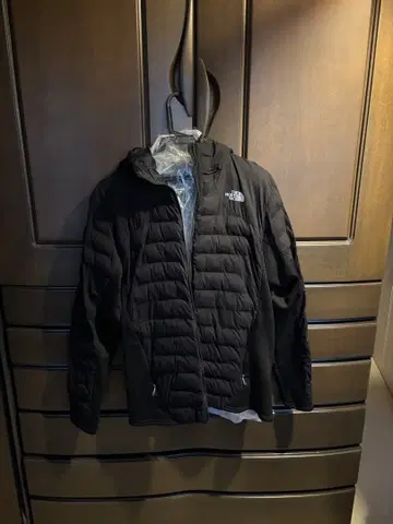 THE NORTH FACE 블랙 다운 자켓