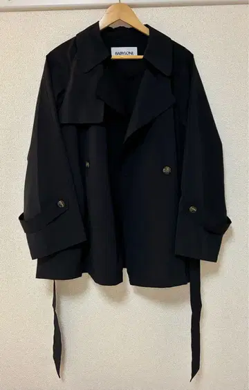 BABYLONE 블랙 트렌치코트