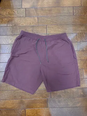 뉴발란스 버건디 숏팬츠