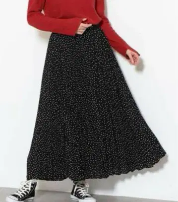 흑백 도트 패턴 플레어 롱 스커트