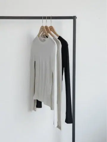 [ NOKCHA ] accent simply sheer tops 아이보리