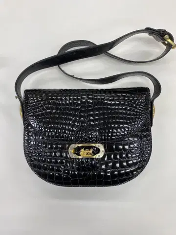 PACA'S 크로커다일 패턴 숄더백
