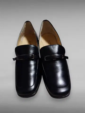 24cm 블랙 와이드 힐 펌프스