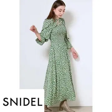 snidel 데콜테 오픈 원피스 0 사이즈