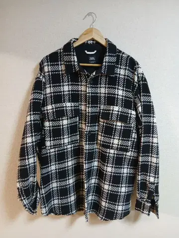 ZARA 체크 무늬 가디건 블랙 화이트