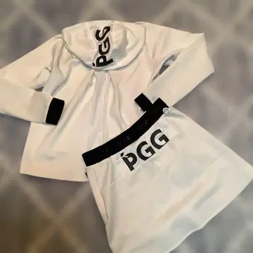 PGG 화이트 후드 부착 자켓과 스커트 세트