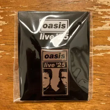 oasis live '25 핀 배지