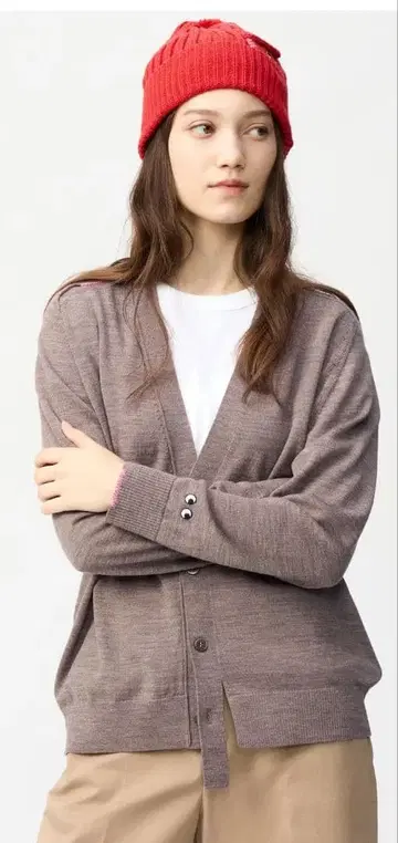 아냐 메리노 오버사이즈 V넥 가디건