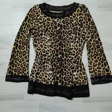 [ 새상품 ] 이타리야 레오파드 무늬 스웨터