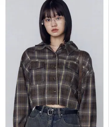 EMODA 후드 부착 크롭 셔츠 체크 브라운