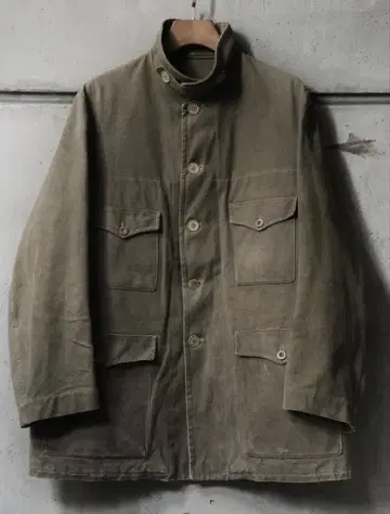 초레어 40s 프랑스제 턱끈 달린 헌팅 자켓