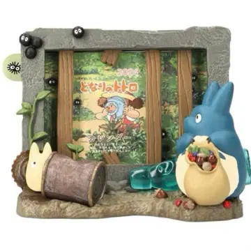 단종 레어 이웃집 토토로 쿠사카베 가의 처마 밑 달력 2024년 피규어