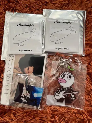 Novelbright 오키 소지로 핀 배지, 키링 외 세트