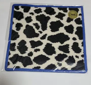 페이러 홀슈타인 손수건