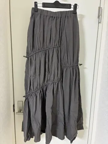 PAGE BOY 그레이 플레어 스커트