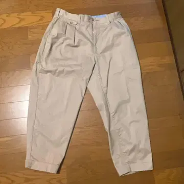 BEAMS PLUS 2 플리츠 치노