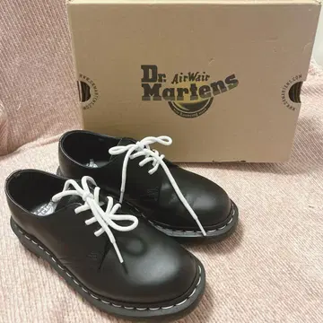 닥터 마틴 블랙 로퍼