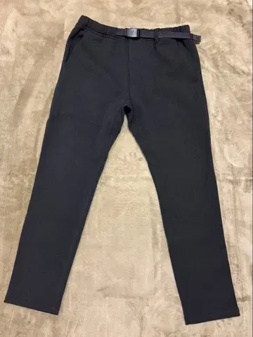 GRANICCI 다크 그레이 슬림 핏 팬츠