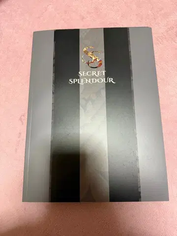 SECRET SPLENDOUR
