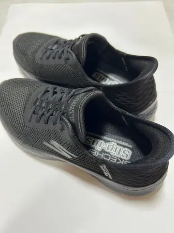 SKECHERS 슬립인 스니커즈 22.5