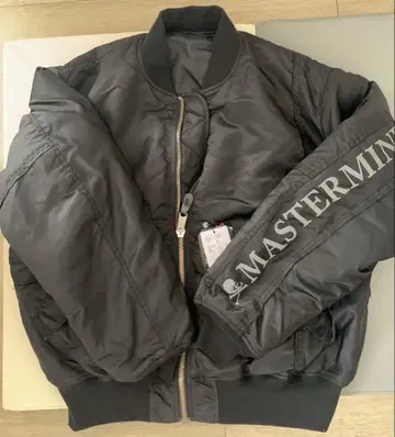 MASTERMIND WORLD x ALPHA