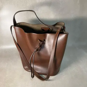 A022 FURLA 브라운 가죽 숄더 토트백