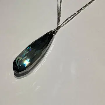 그레이 크리스탈 펜던트 목걸이
