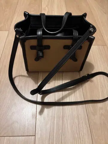 잔니 키아리니 마르첼라 미니백 BS 8065