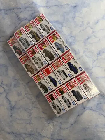 토미카 일반ver와 첫회 특별 사양과의 세트