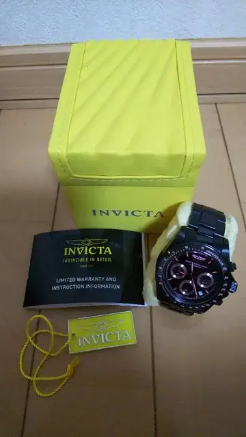 INVICTA 크로노그래프 손목시계 블랙