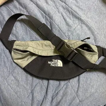 THE NORTH FACE 바디백 그레이/블랙