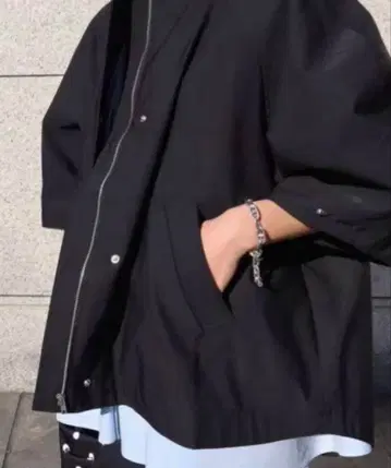 MACHATT 볼륨 슬리브 블루종 블랙