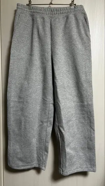 [ UNIQLO C ] 와이드 맨투맨