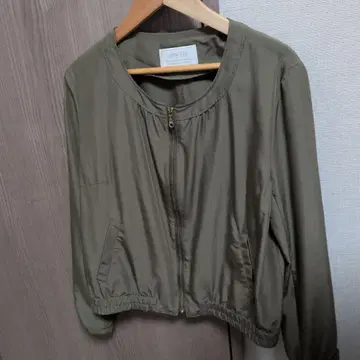 카키 지퍼식 캐주얼 자켓