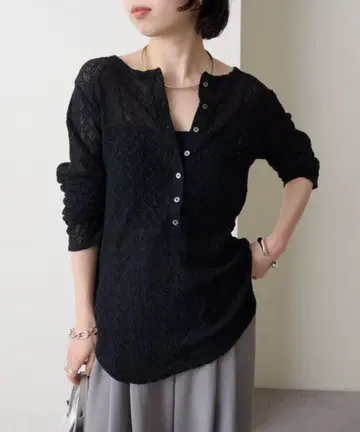 오메카시 레이스 헨리넥 롱T 블랙