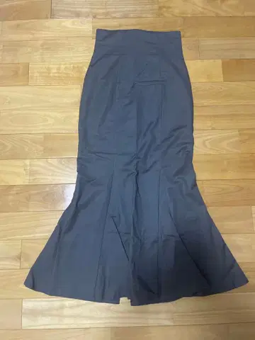 스나이델 그레이 머메이드 스커트 신축성 있음