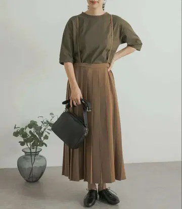 새상품급 어반 리서치 도어스 플리츠 살로펫 롱 스커트