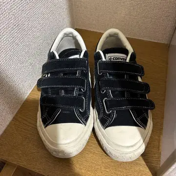 컨버스 스니커즈 24cm